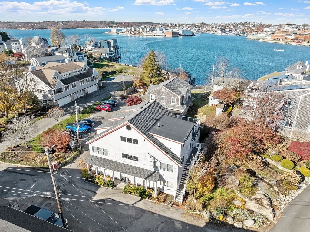 60 Rocky Neck Avenue #202, Gloucester