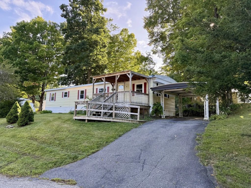 3 Heritage Dr., Warren