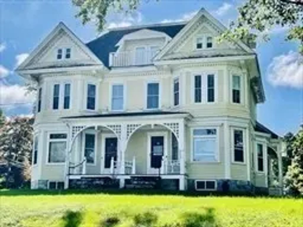 10-12 Lowell St #12, Billerica