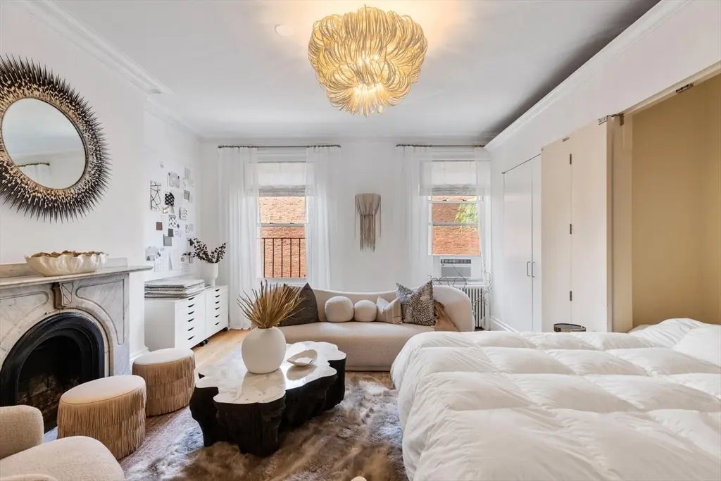 100 Charles St #3, Boston