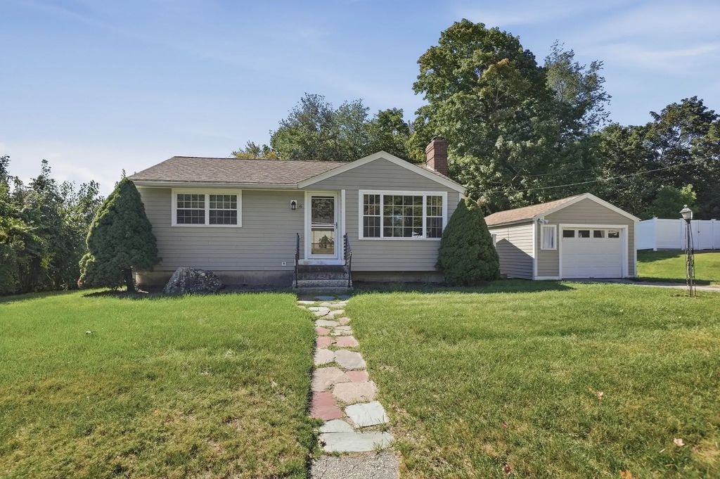 6 Danielian Drive, West Boylston