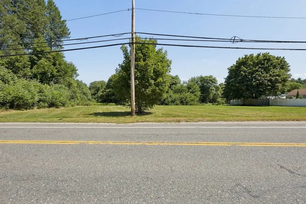 95b Shrewsbury Street, West Boylston