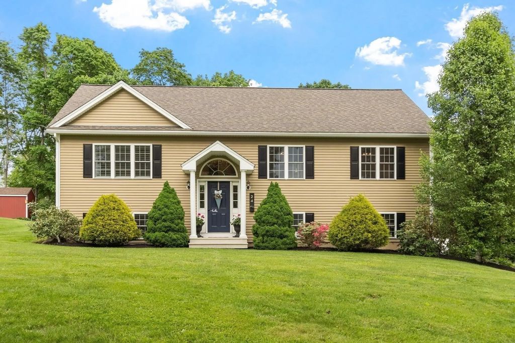 24 High St, North Brookfield