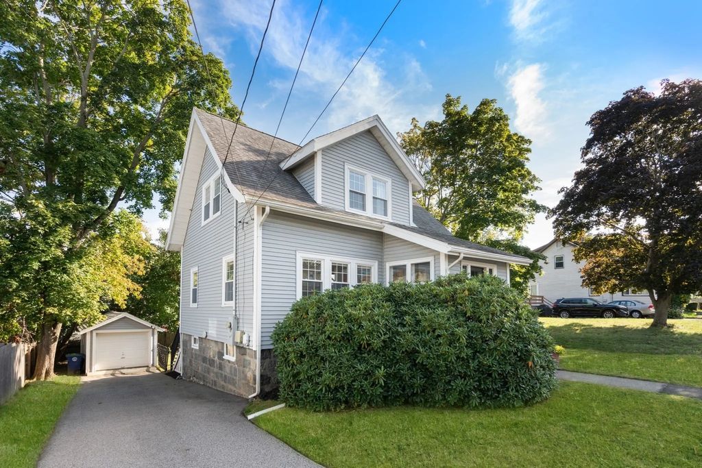 37 Arborway Dr, Braintree