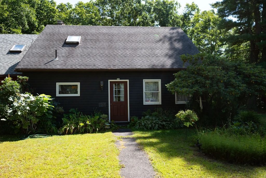 126 Federal St #126, Montague