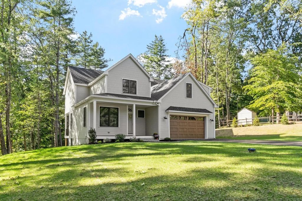 96 King St, Littleton