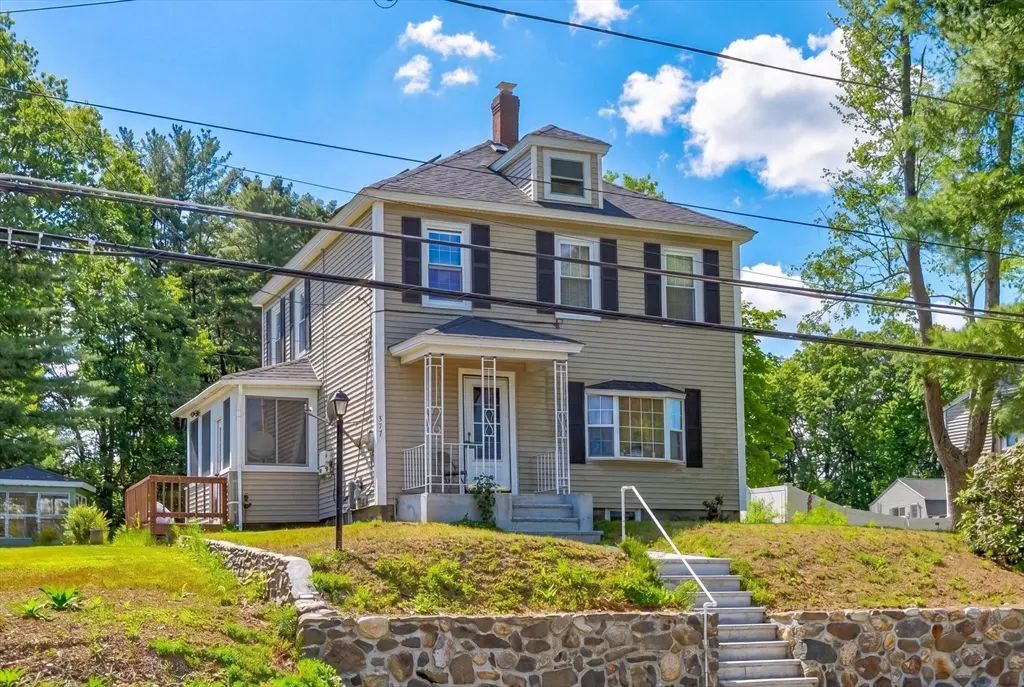 377 Union St, Leominster