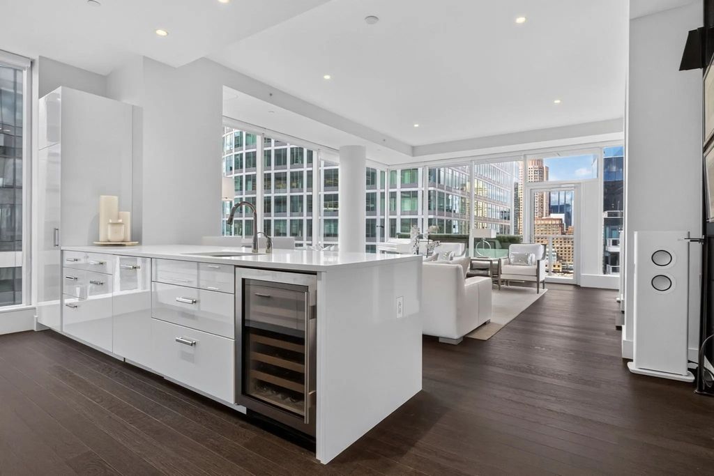 50 Liberty Drive #12j, Boston