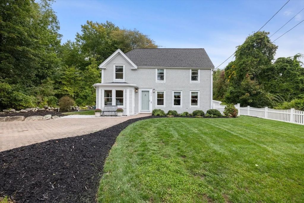 154 Clapp Rd, Scituate