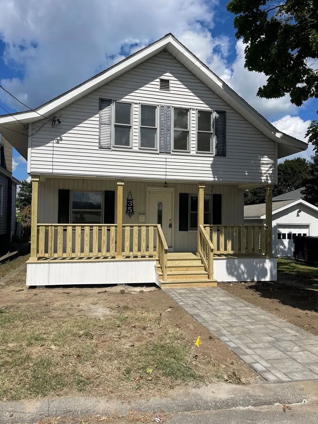 35 Sparks Street, Lowell