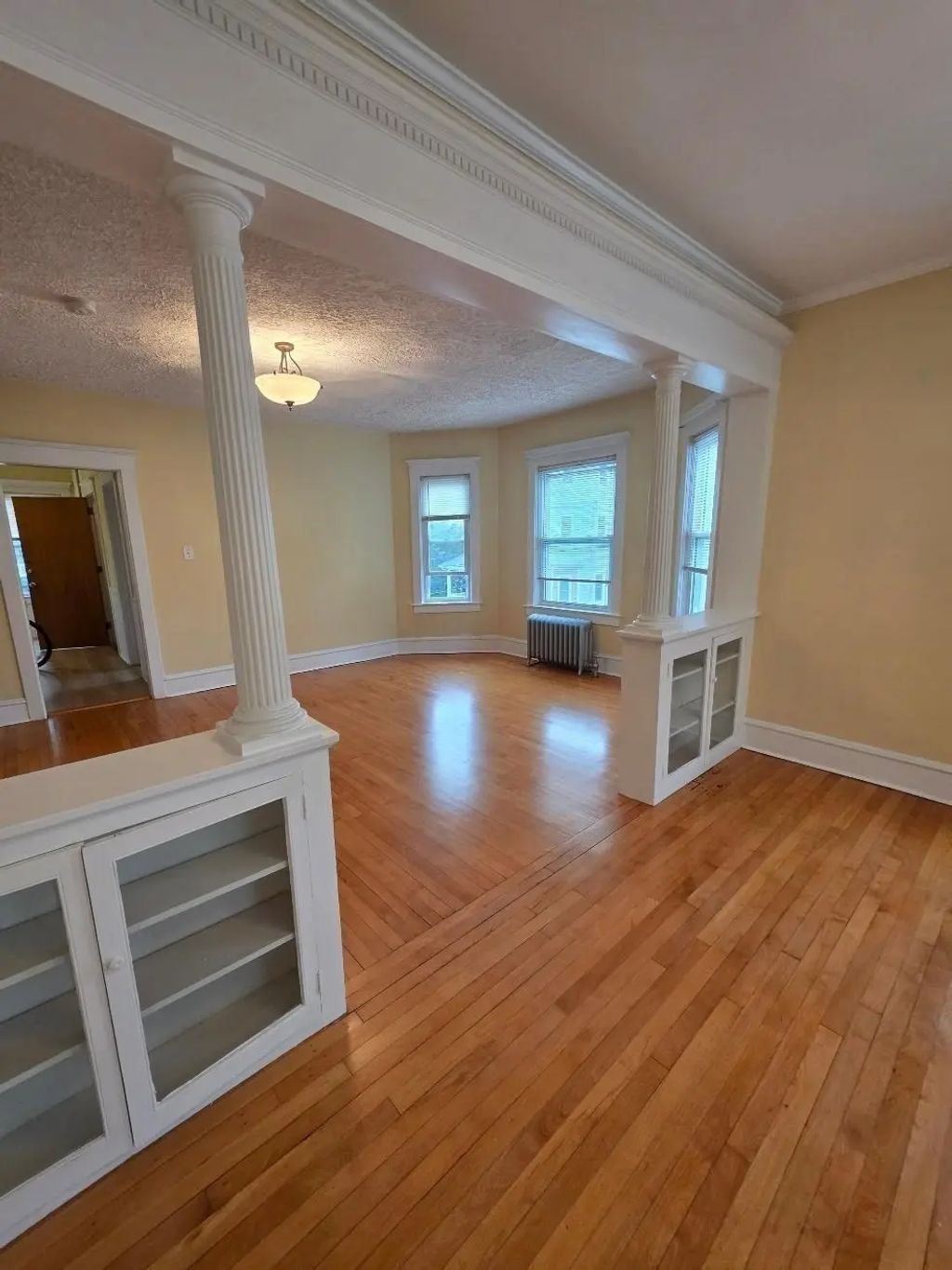 362 Pearce #2, Fall River