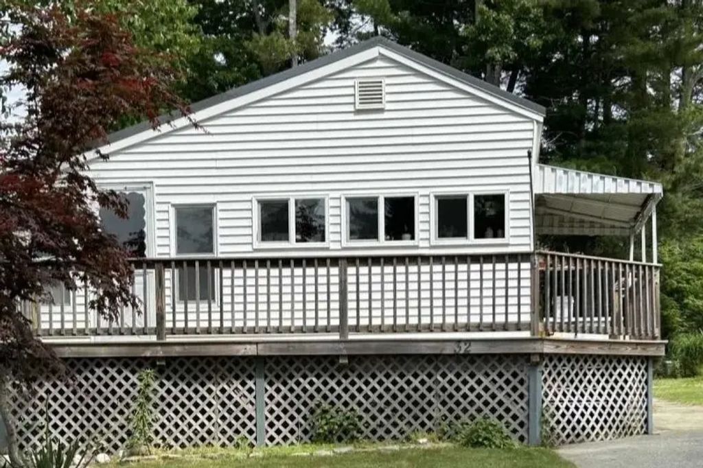 32 Parkwood Drive, Halifax