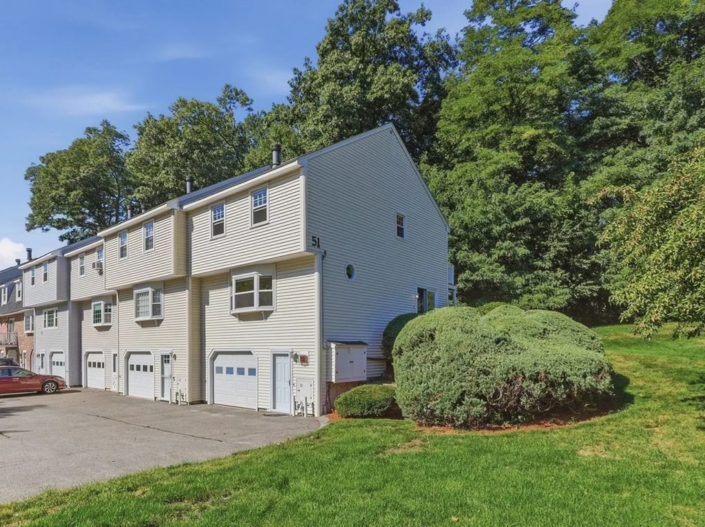 51 Frederick Street #81, Dracut
