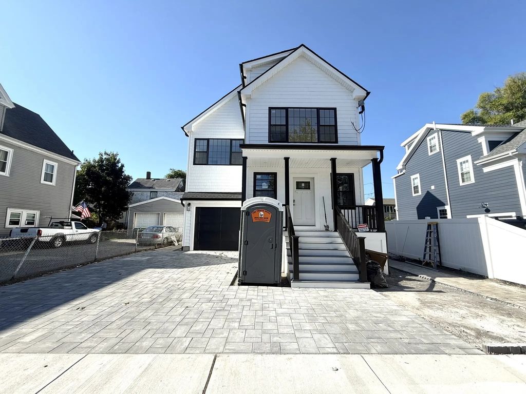 140 Summer ##1b, Medford