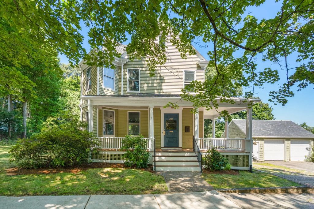 305 Central Street, Newton