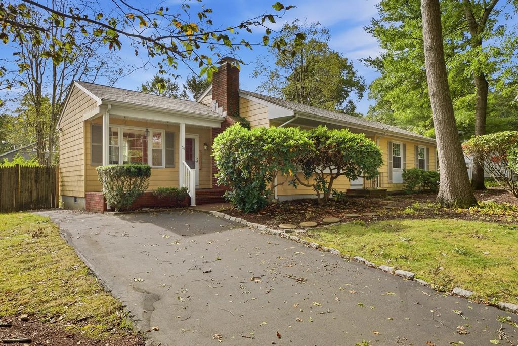 66 Eleanor St, Dartmouth