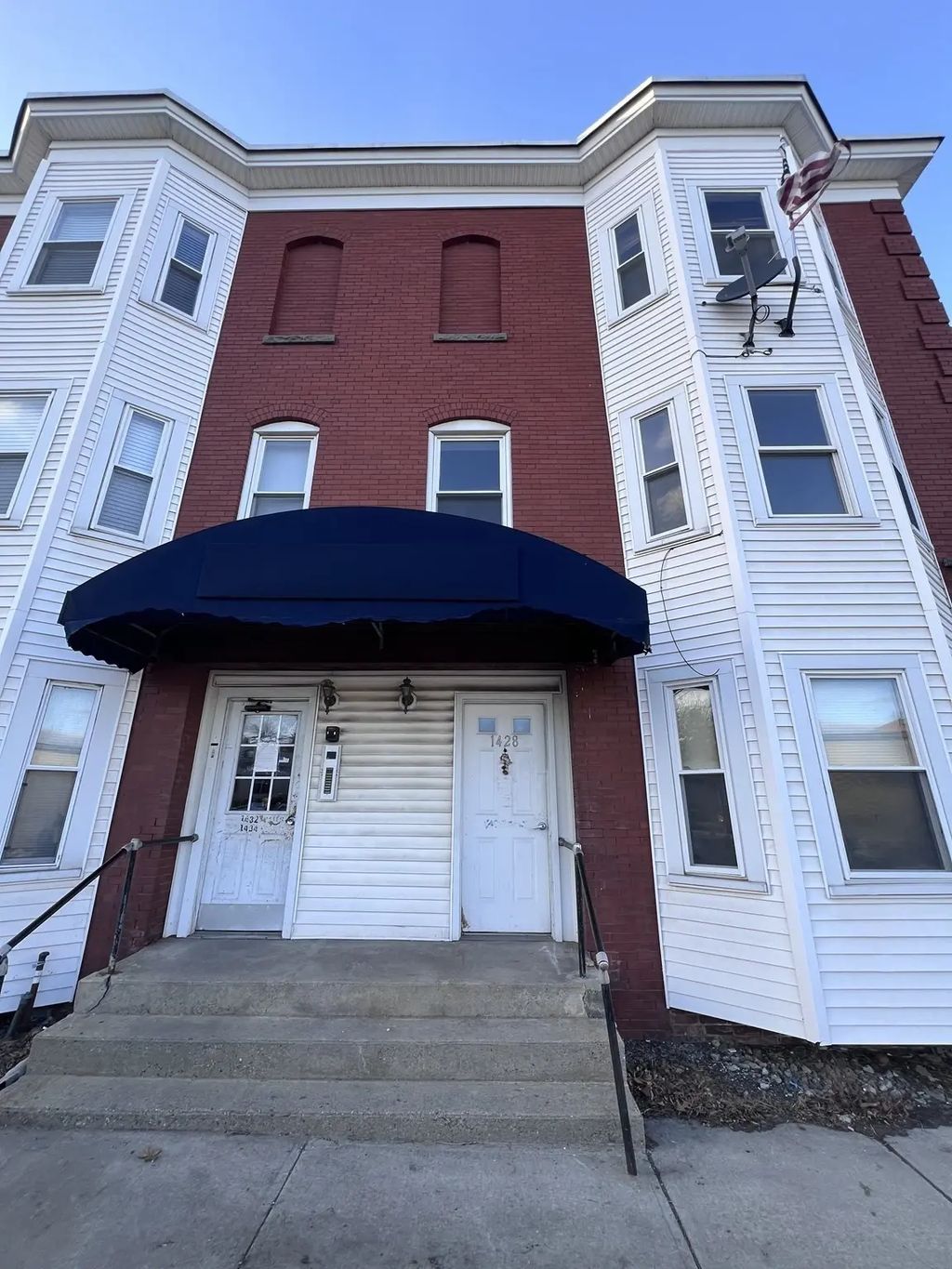 1428 Water St #3rd Fl Rear, Fitchburg