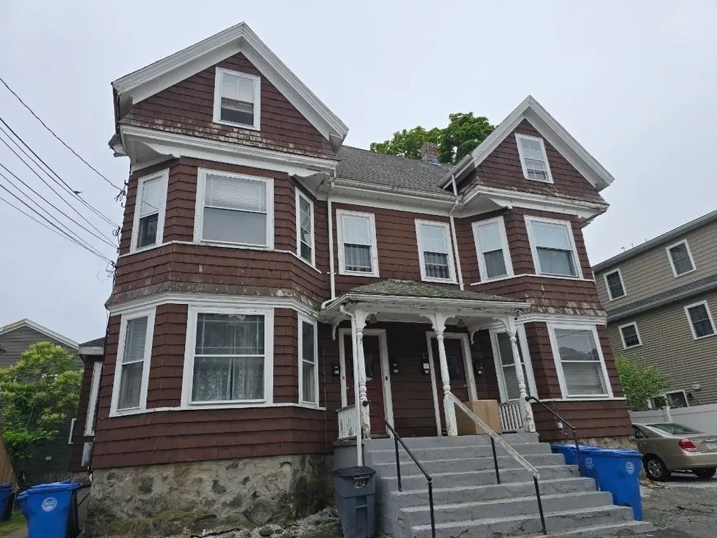 7 Wellington Ave #2, Waltham