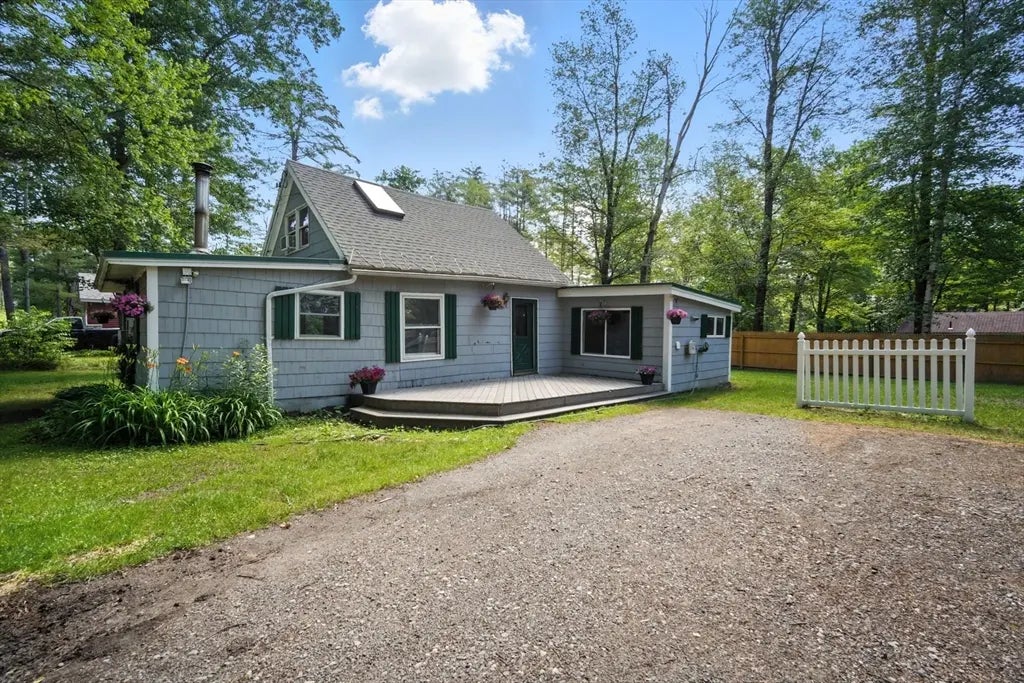 133 Lakeview Rd, Shutesbury