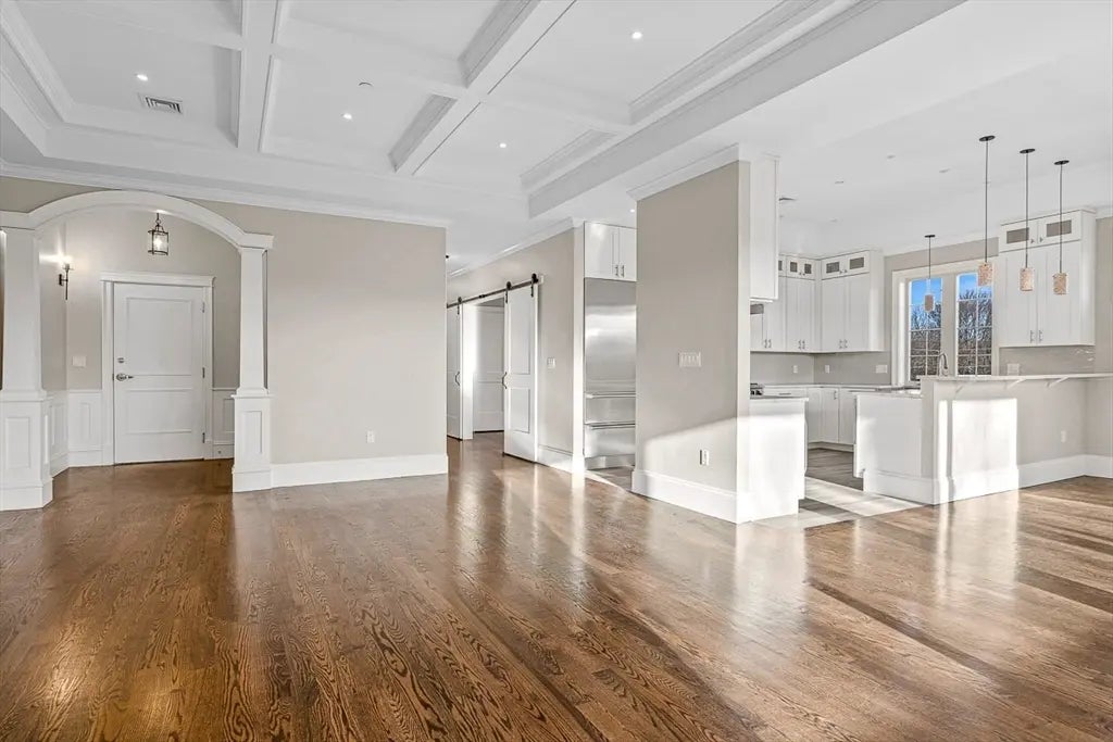 846 Main Street #3, Winchester