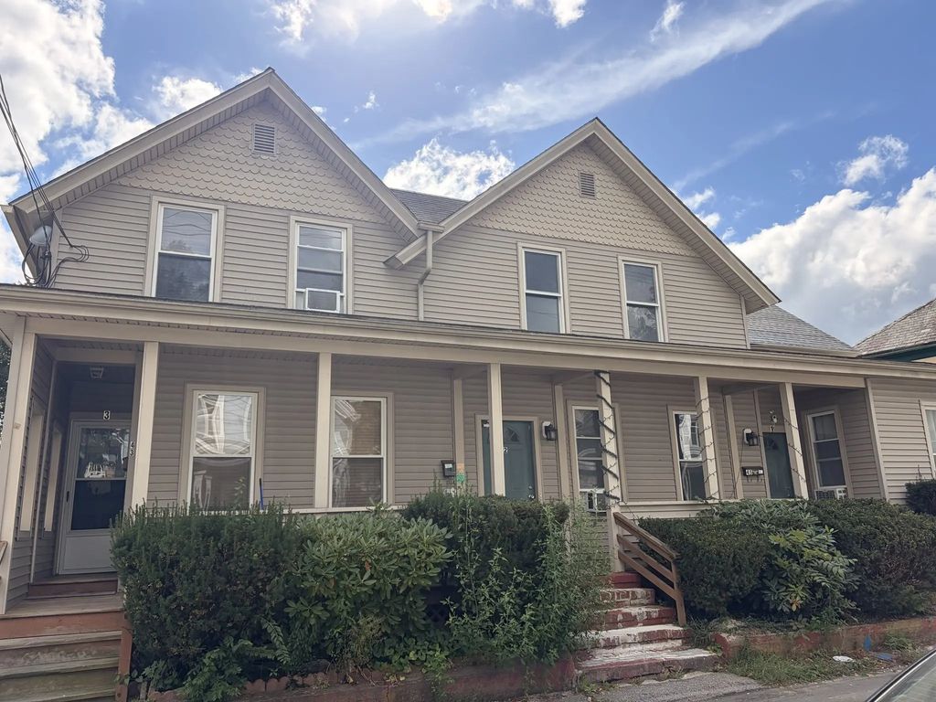 45 Chapin St #2, Southbridge