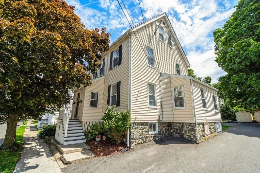 9 Tappan St #9, Melrose