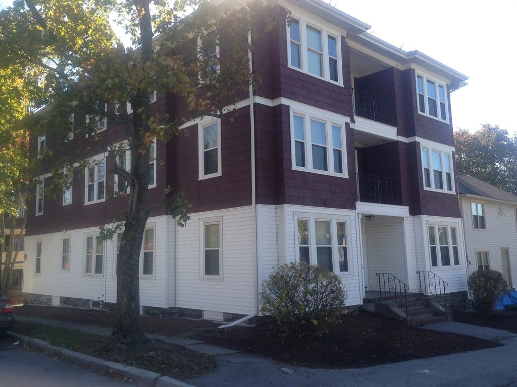 154 Lovell Street #3r, Worcester