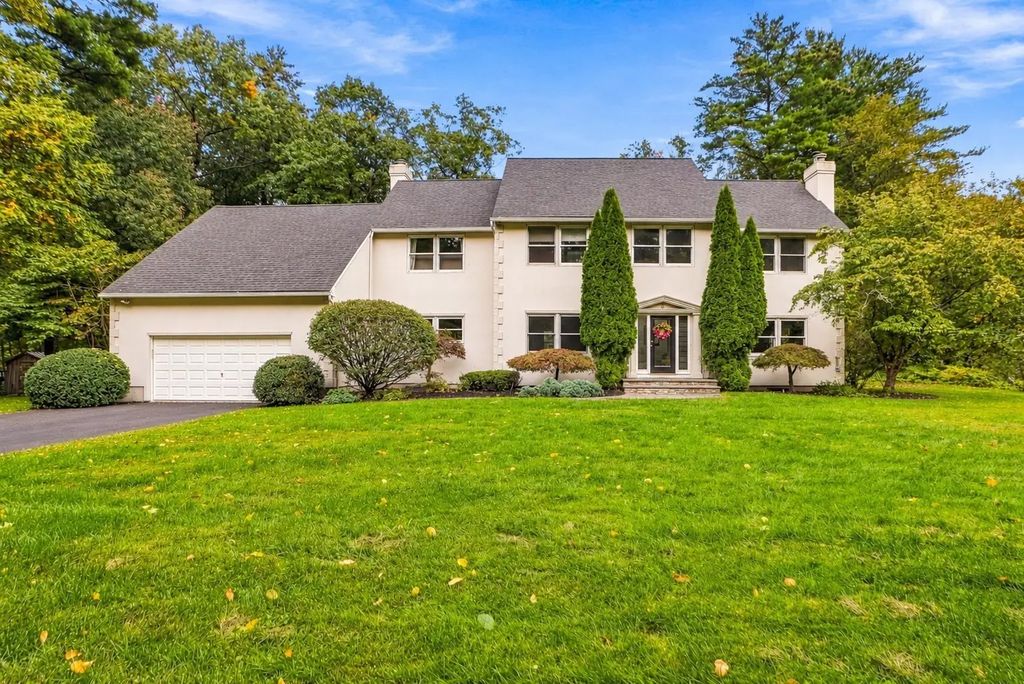 6 Peter Porcaro Drive, Hopkinton