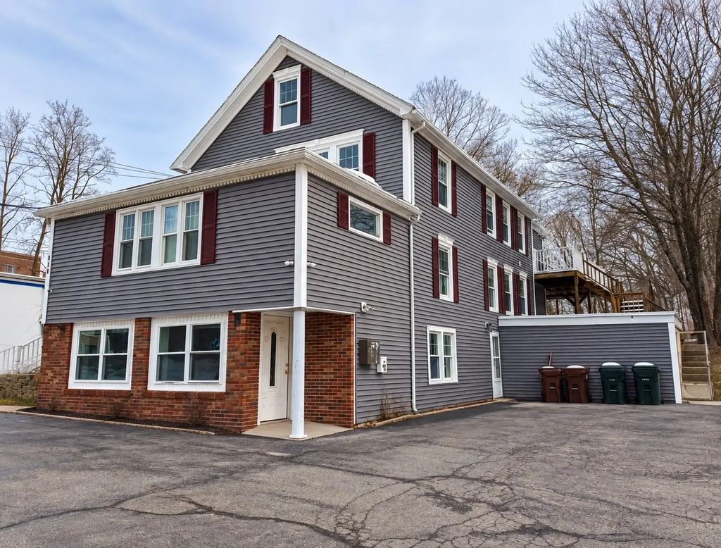 121 Oxford St #1, Auburn