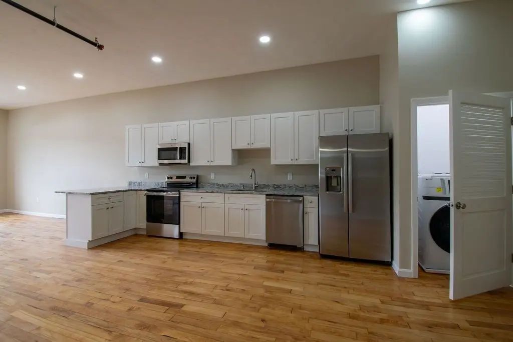 639 Main St. #302, Fitchburg