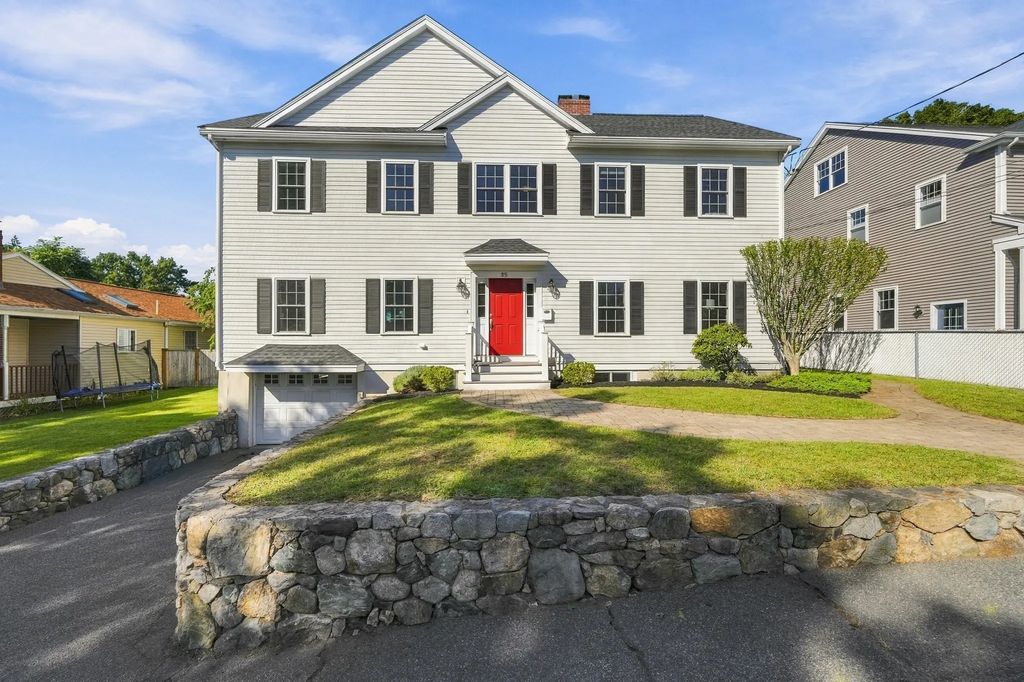 35 Avola St, Arlington