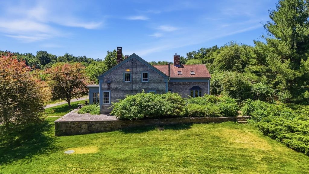 126 Lucy Little Rd, Dartmouth