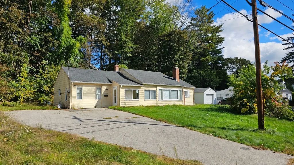 1343 Pleasant St, Worcester