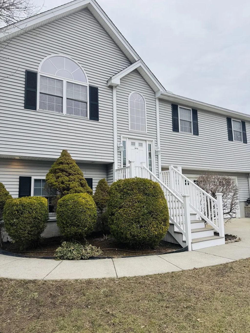 1015 Forbes St, New Bedford