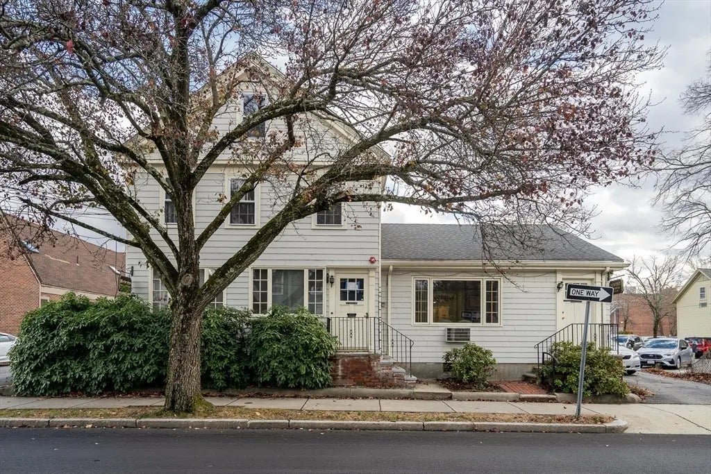 14-a Muzzey St #14 Upstair, Lexington