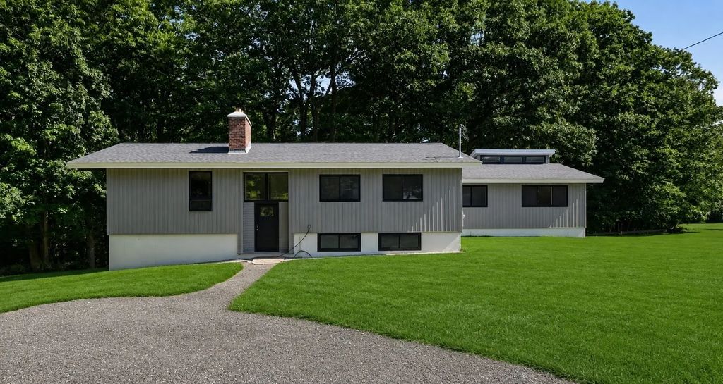 20 Wachusett Street, Leominster