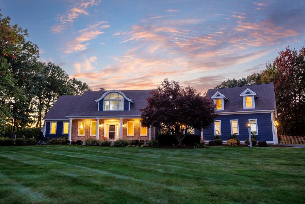 157 Prescott St, West Boylston