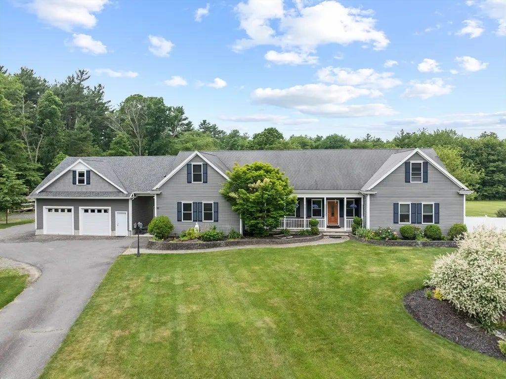 45 Pleasant Street, Middleboro