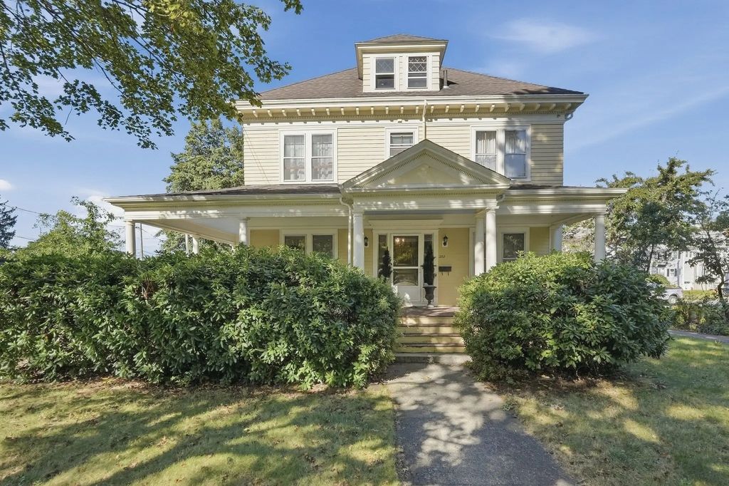 252 Main Street, Fairhaven