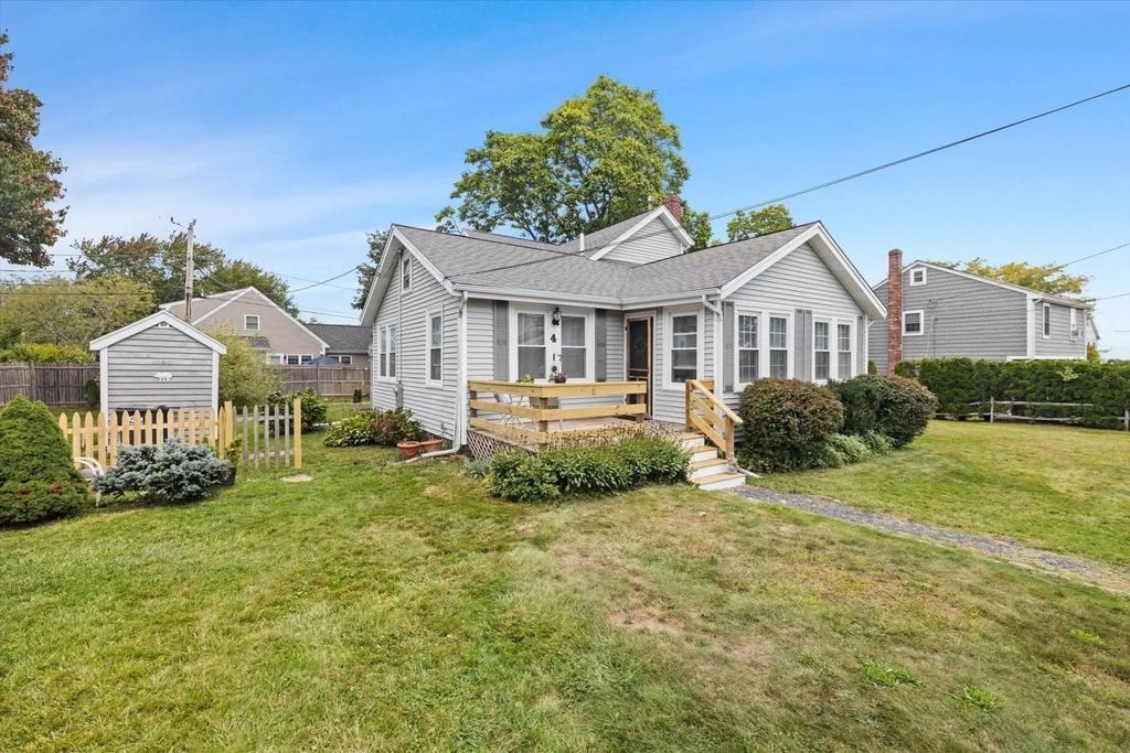 4 Wharf Ln, Kingston