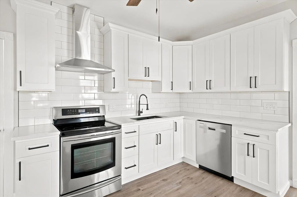 51 Hampshire St, Lowell