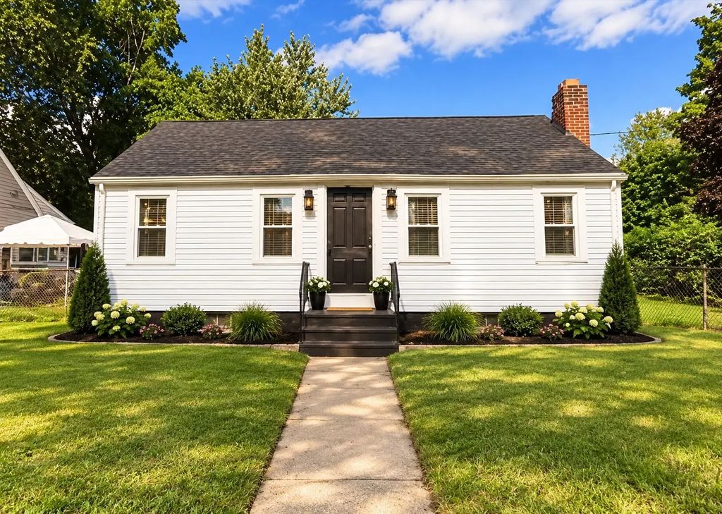 61 Russell Street, Springfield