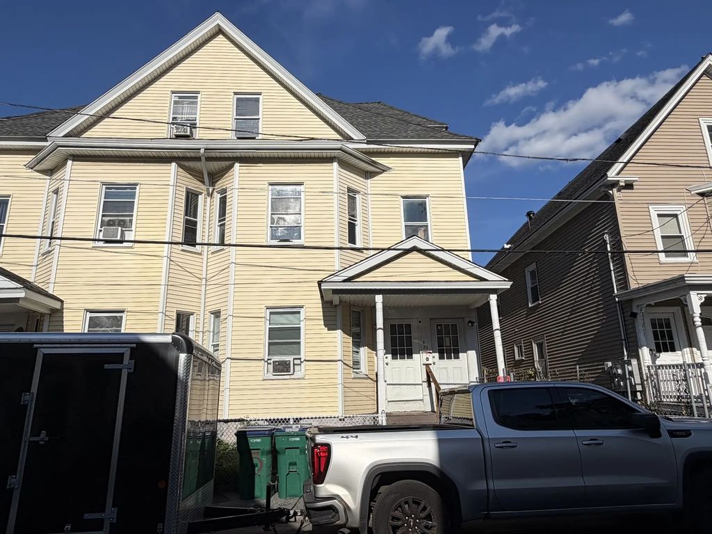 21 Clare #21, Lowell
