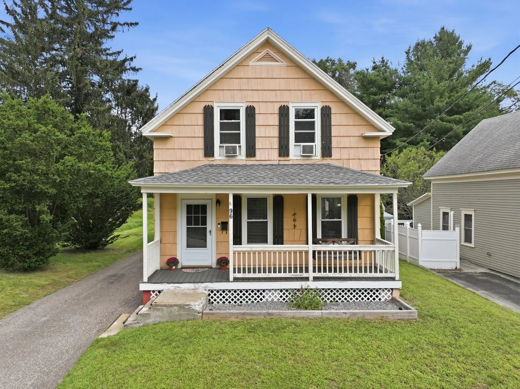 96 Apricot St, Worcester