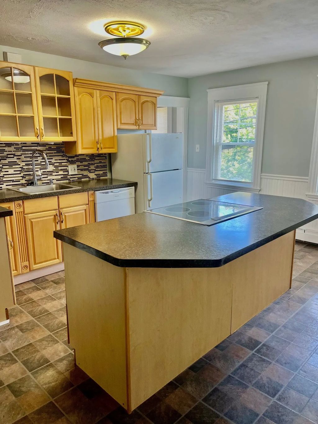 70 Park St. #3, Stoughton