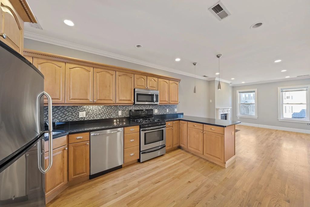 161 Dorchester St #2, Boston
