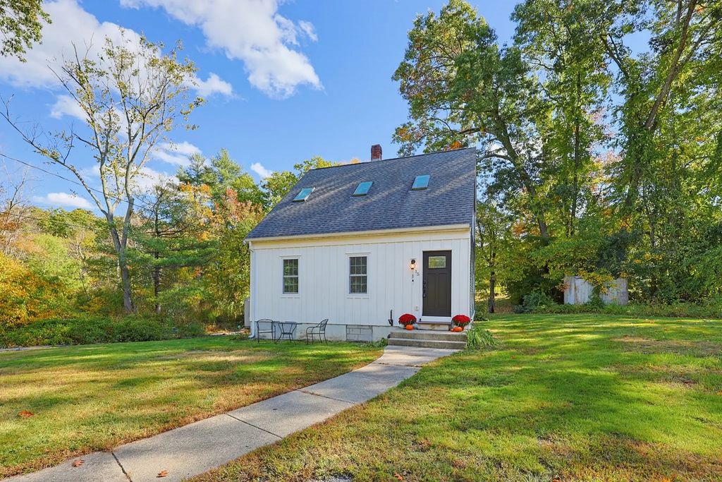 15 W Cedar Rd, Norfolk
