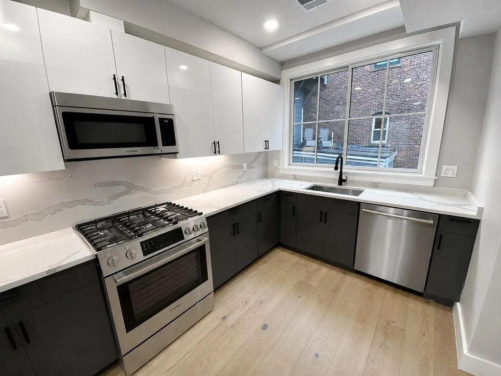 300 Somerville Avenue #h, Somerville
