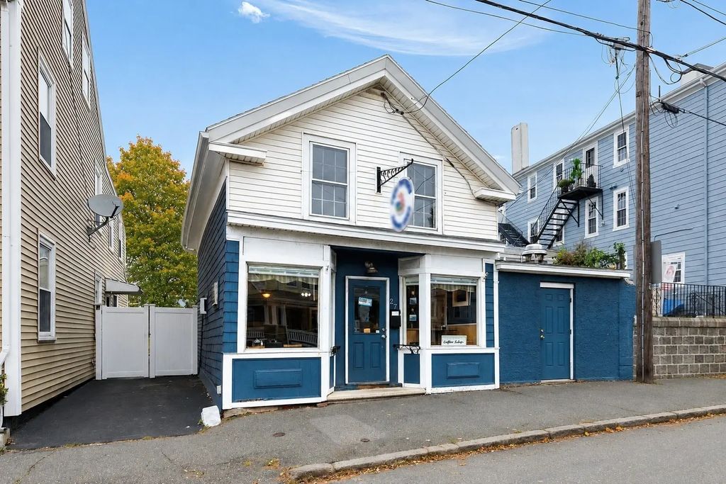 27 Washington St #27, Gloucester
