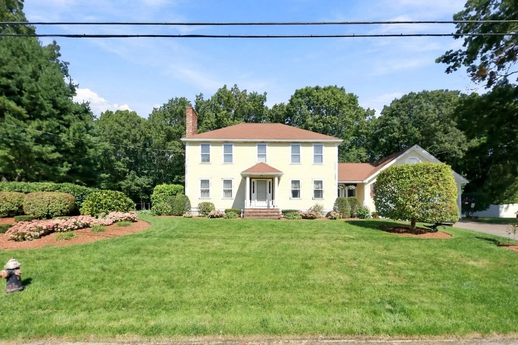 43 Santee Rd, Brockton